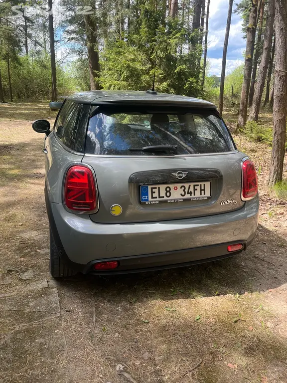Mini Cooper SE elektro 132kw 2022 - fotka 4