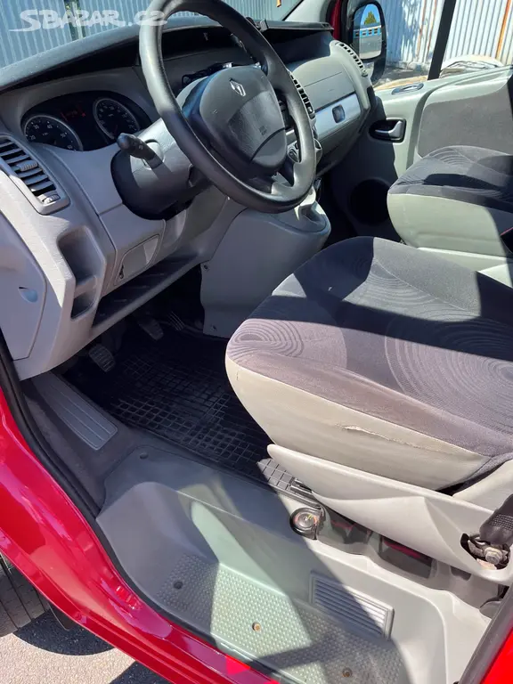 Renault Trafic passenger, 8 míst - fotka 5