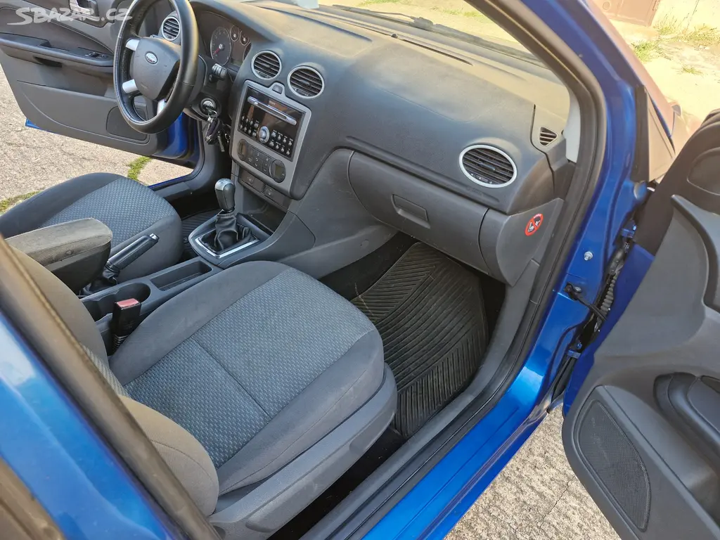 Ford Focus 1.6 - fotka 5