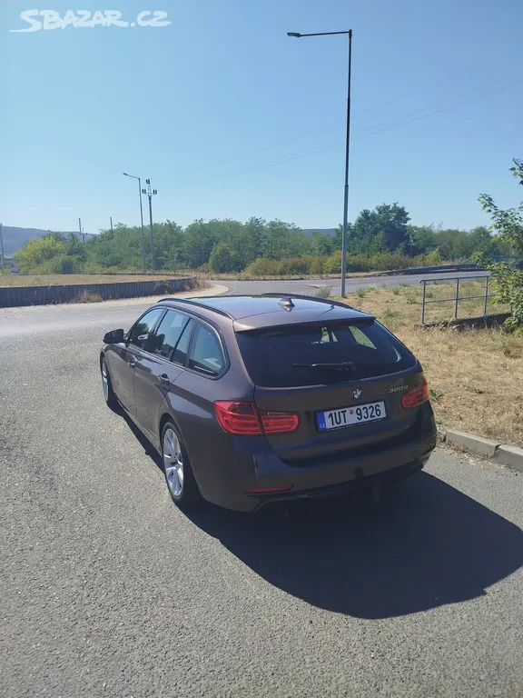 BMW 320d sport line, combi,2015 - fotka 4