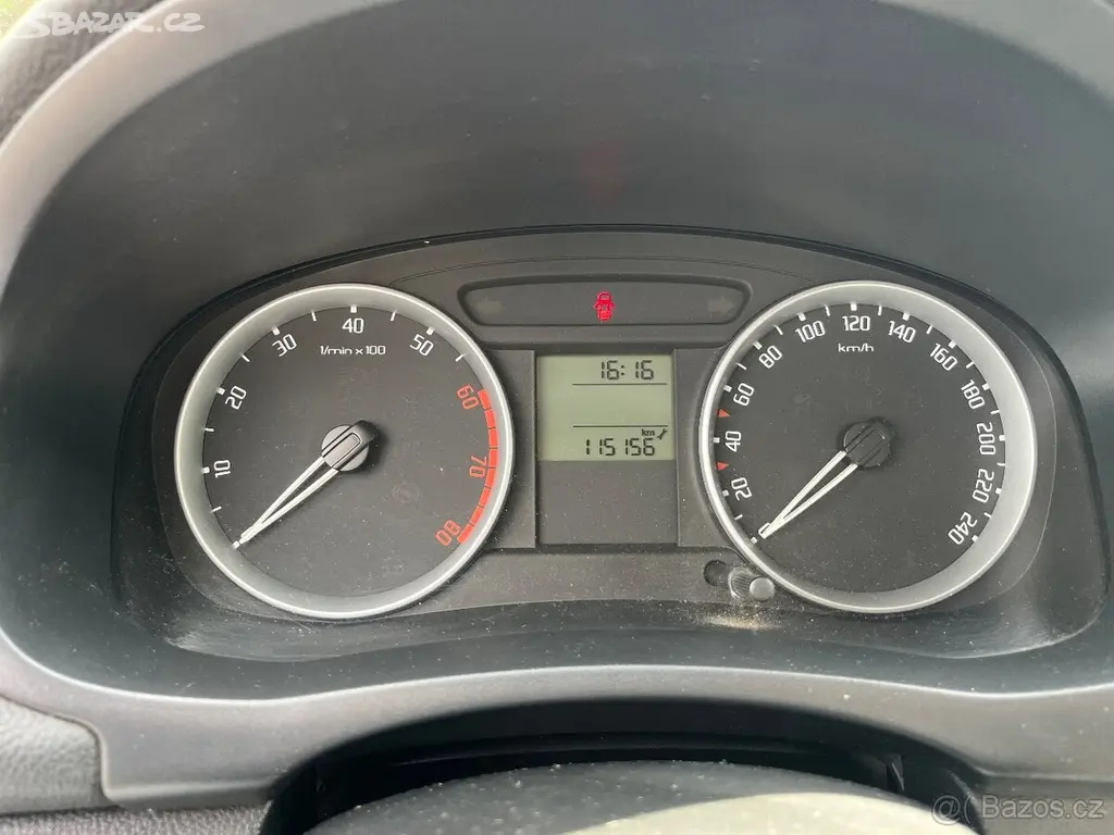 NOVA STK,115 tis,klima,serviska,2 sady,Škoda Fabia - fotka 6