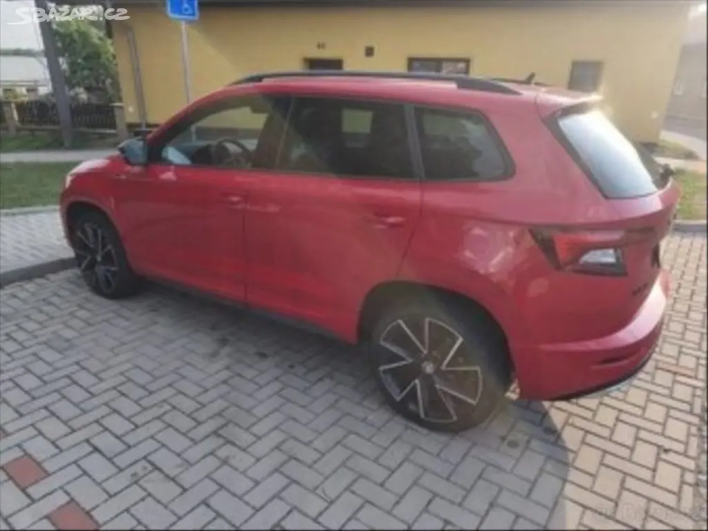 Škoda Karoq 1,5 1 5tsi Sportline - fotka 3