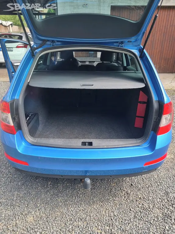 Škoda octavia combi 2.0Tdi, R.v.2016 - fotka 5