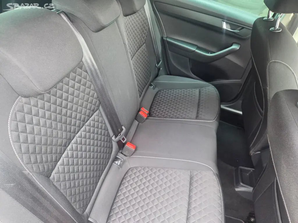 Škoda Fabia, 1.0 TSI SERVISI KNÍŽKA - fotka 6