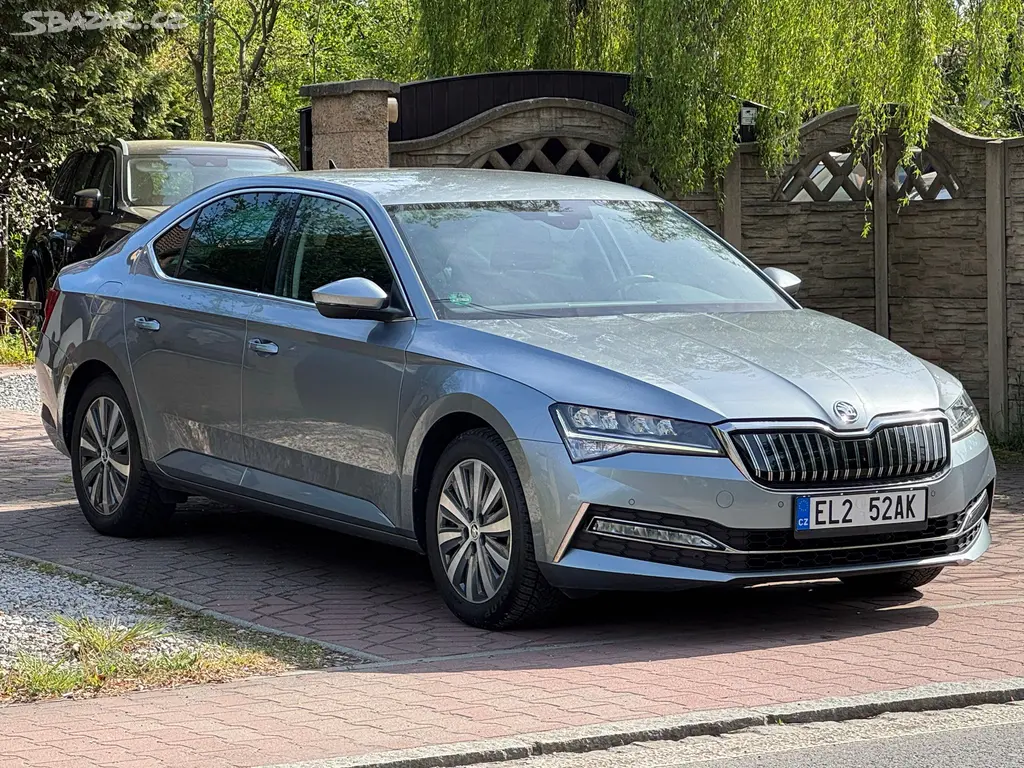 Škoda Superb 1.4 PHEV 160kW 1.MAJ. ČR DPH NEBOURÁN - fotka 3