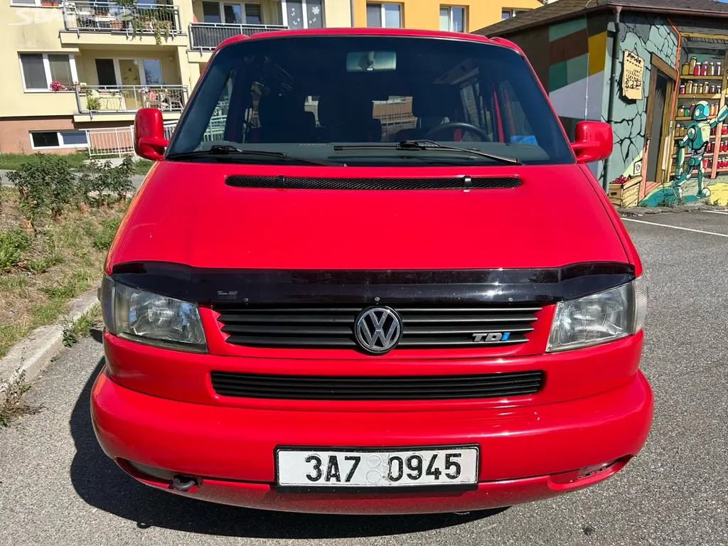 VW Transportér T4 2,5 TDi 65kw rok 2000 - fotka 2
