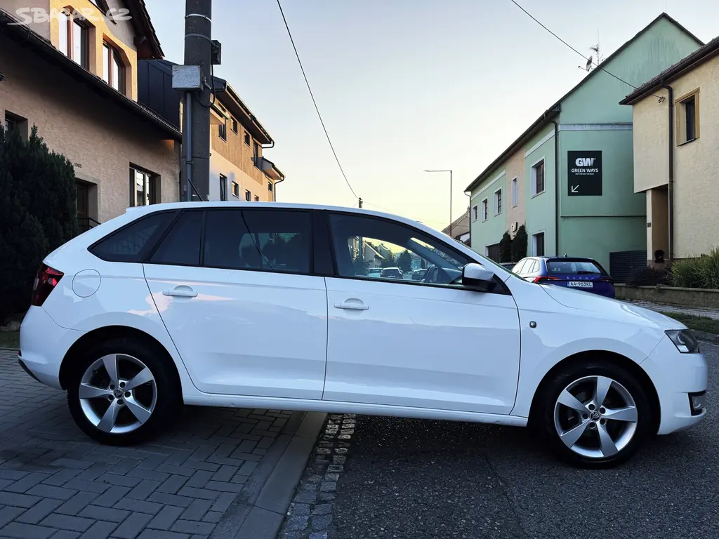 ŠKODA RAPID 1.2TSI KLIMA, ALU, VYHŘÍVANÁ SEDADLA, - fotka 3