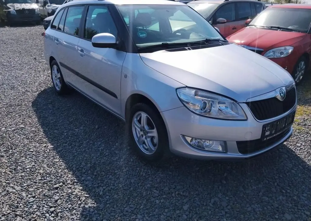 Škoda Fabia 1.2 TSI Výhřev. sed., Tempomat benzín