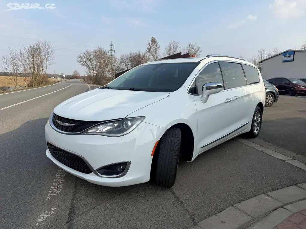 Chrysler Pacifica 3,6 RU Panorama Limited 2018 DPH - fotka 2