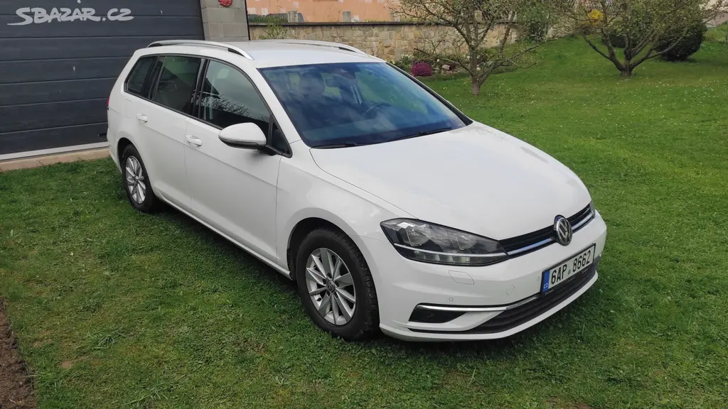 VW Golf 7 Variant, 1,6 TDi, verze 7,5.Carplay. - fotka 4
