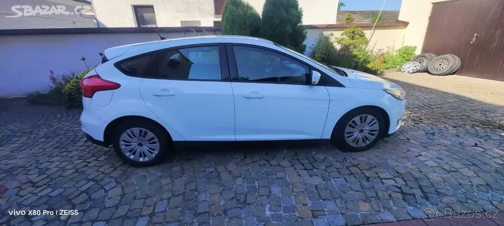 Ford Focus 1,5 DCI r.v. 11/2015 - fotka 4