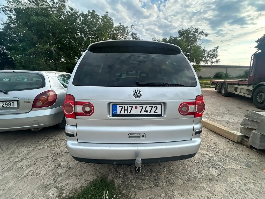 Volkswagen Sharan 1.9 tdi 110kw,6 rychlosti,klima - fotka 5