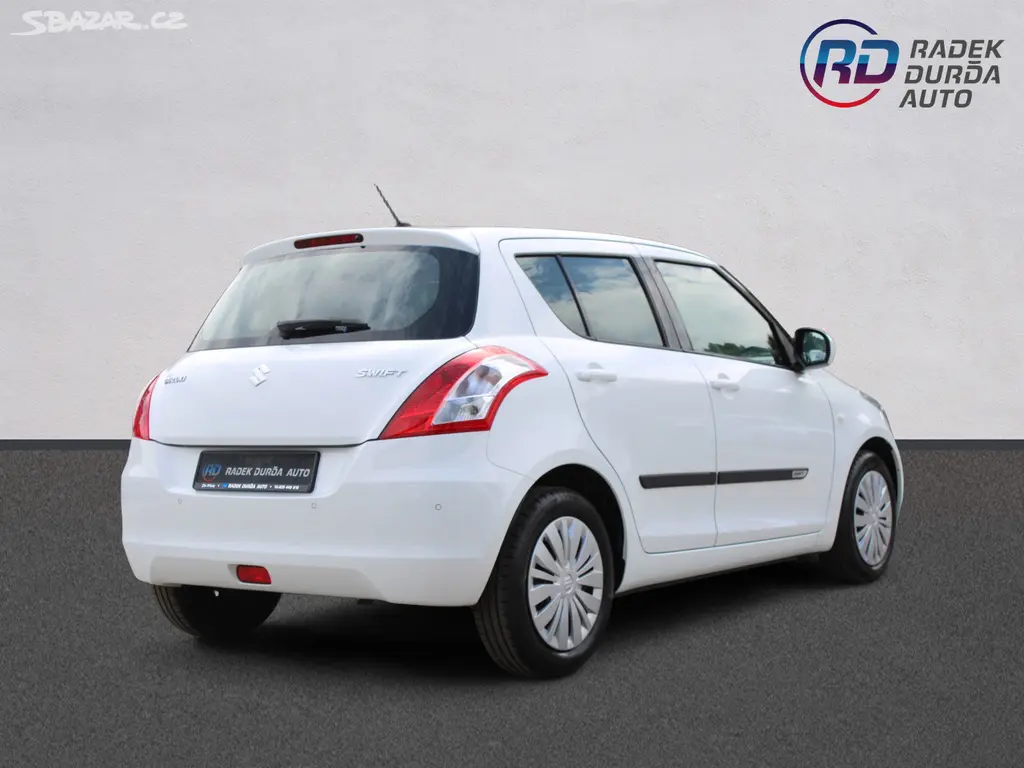 Suzuki Swift 1,2 i ČR,1.MAJ,AUTOMAT,69TKM,2016 - fotka 5