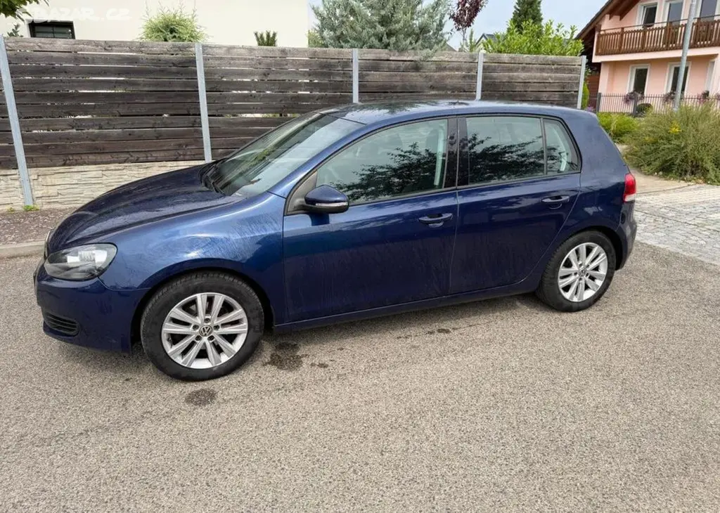 Volkswagen Golf VI 2,0TDi nová STk, Tažné nafta - fotka 2