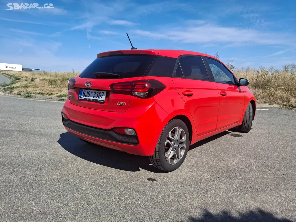 Hyundai i20 - fotka 3
