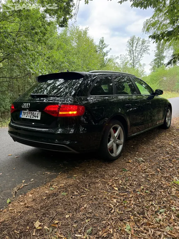 Audi A4 B8 Facelift 2.0tdi 105kw s 6st. manuál