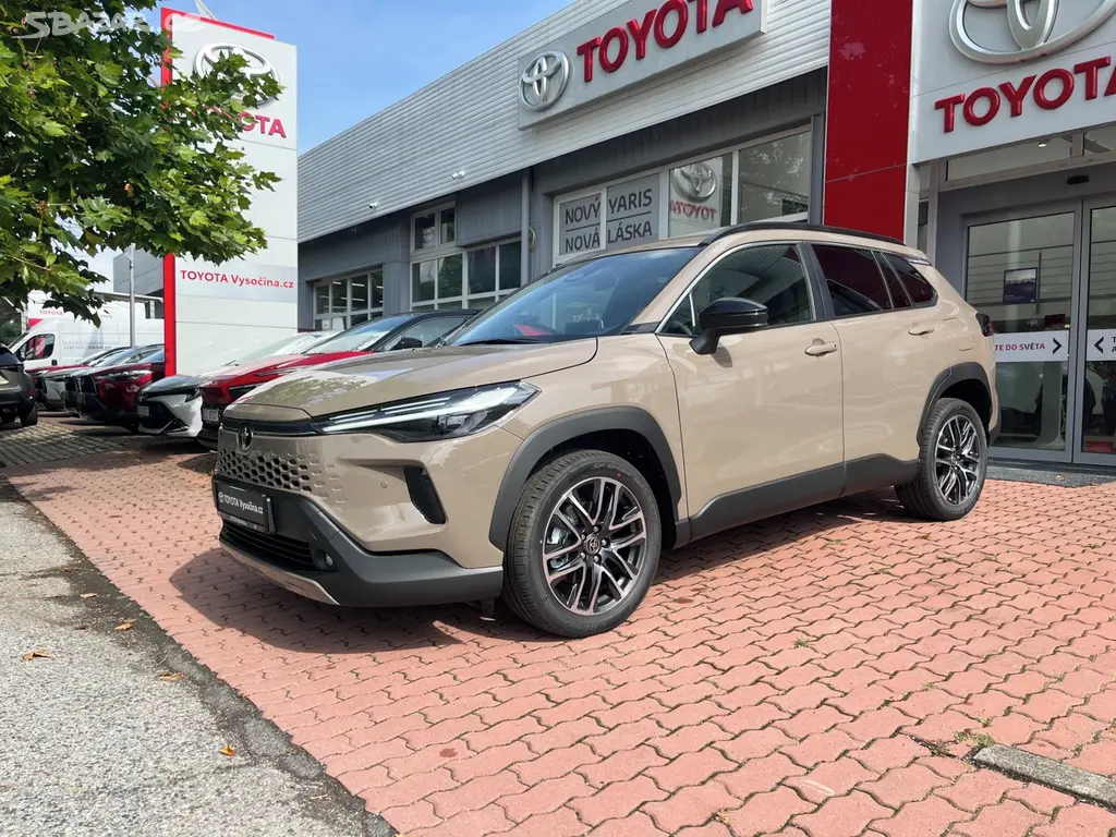 Toyota Corolla Cross, MY26 1.8L Hybrid 140 koní 4x2 - fotka 2