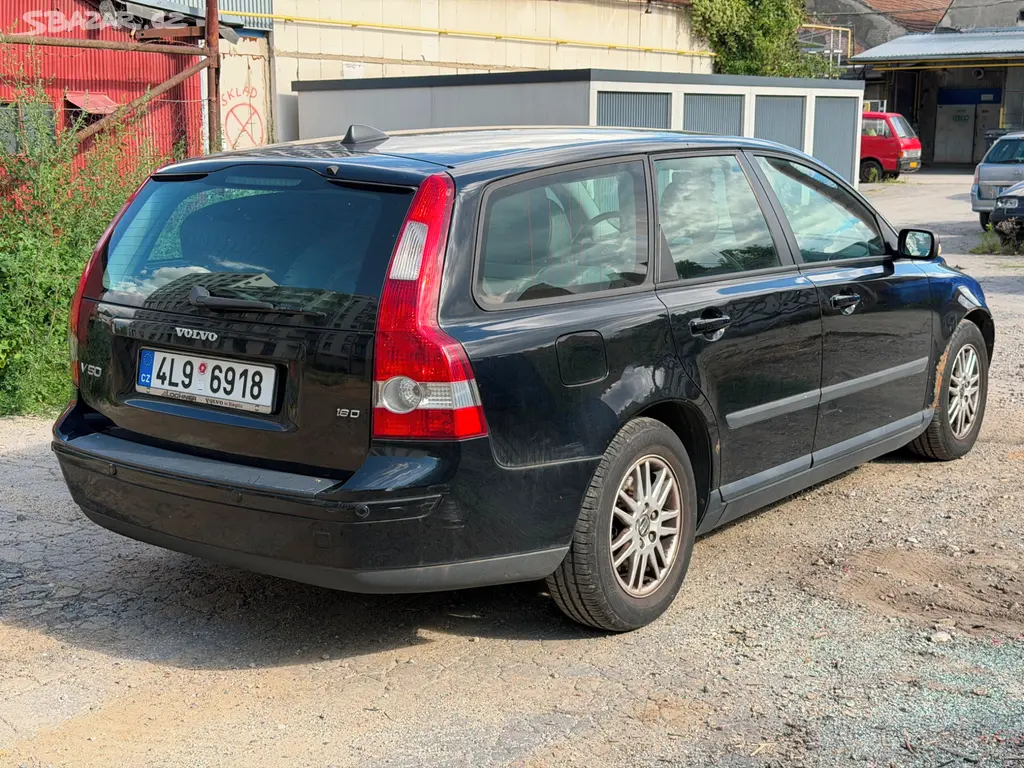 Volvo V50 1.6D - fotka 2