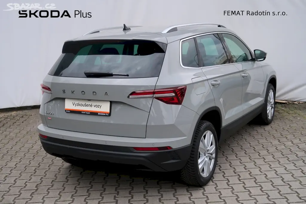 Škoda Karoq, Top Selection 1.5 TSI 110 kW - fotka 2