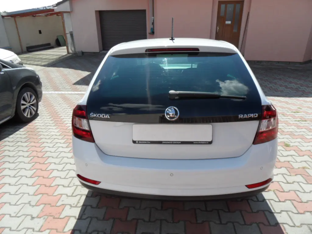 Škoda Rapid 1.0 TSi,zak. v ČR,naj.99000km.1majitel - fotka 5