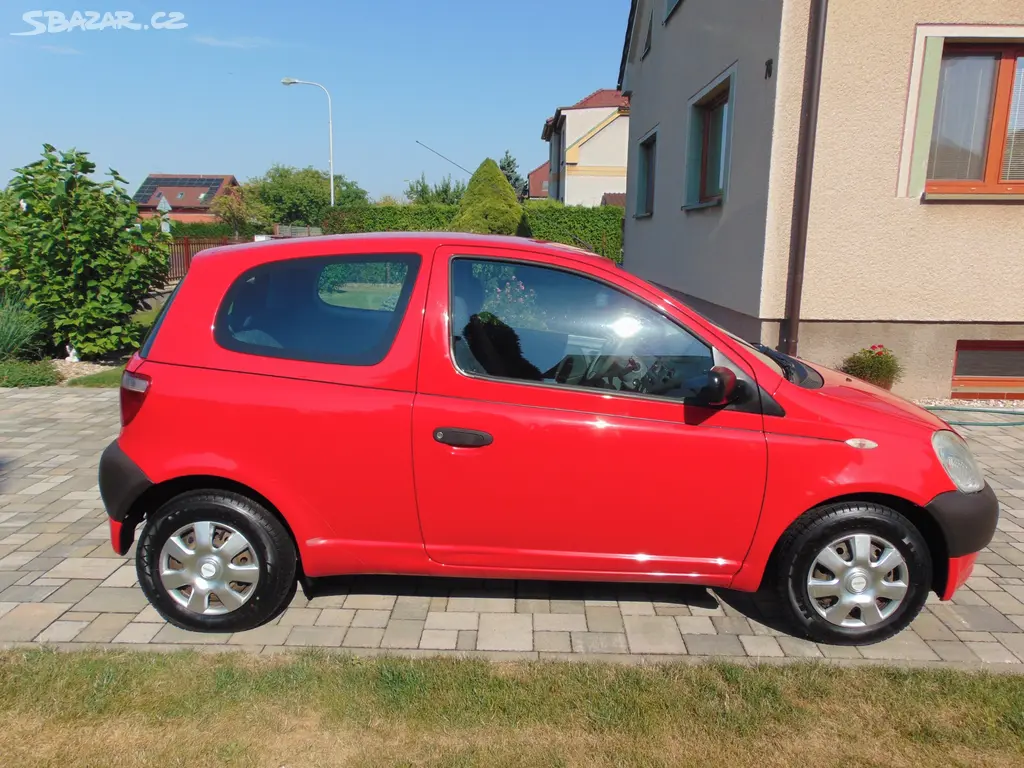 TOYOTA YARIS 1.0 50kW,BENZIN,PŮVOD ČR,KLIMA - fotka 4