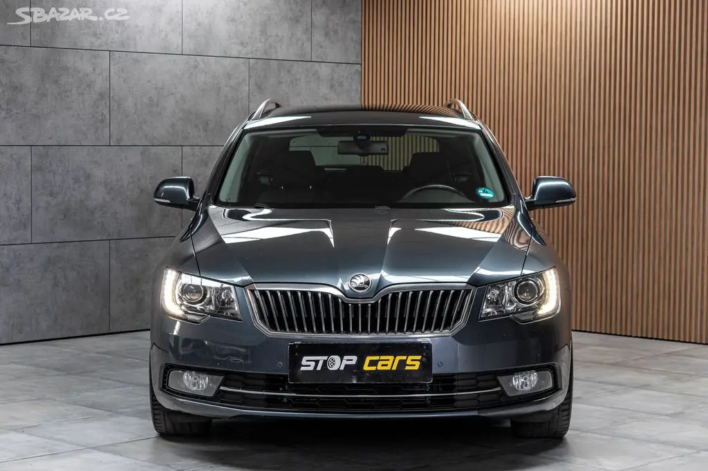 Škoda Superb, 2.0 TDI DSG AMBITION BUSINESS - fotka 2