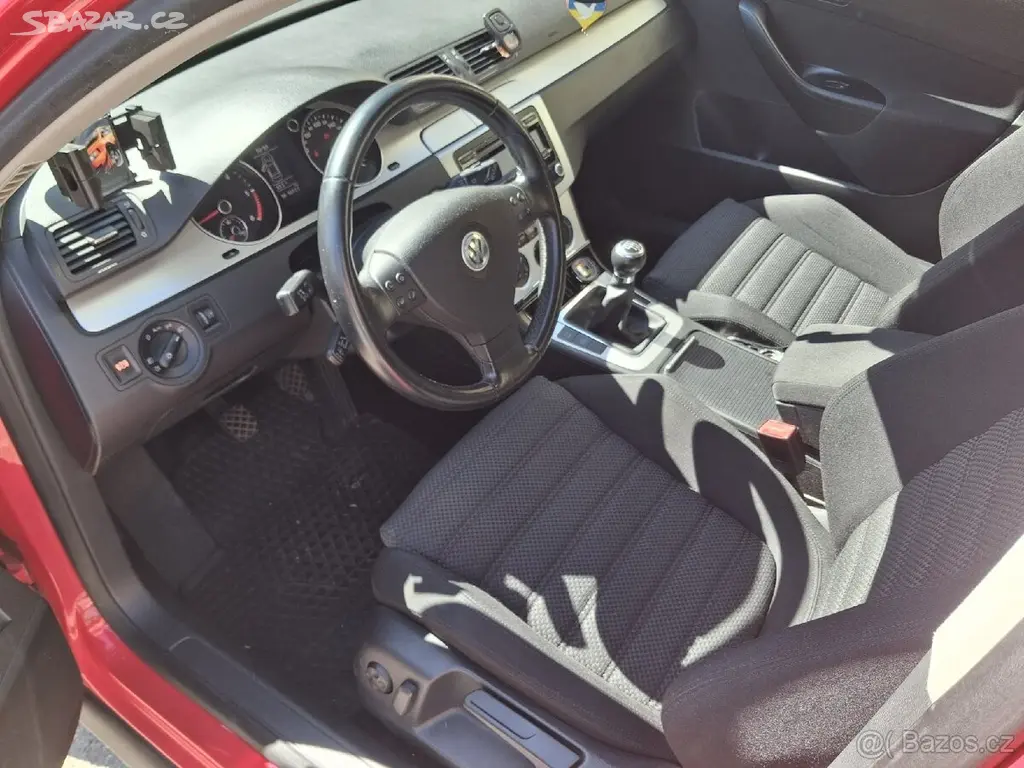 Volkswagen Passat 2,0 B6 - fotka 5