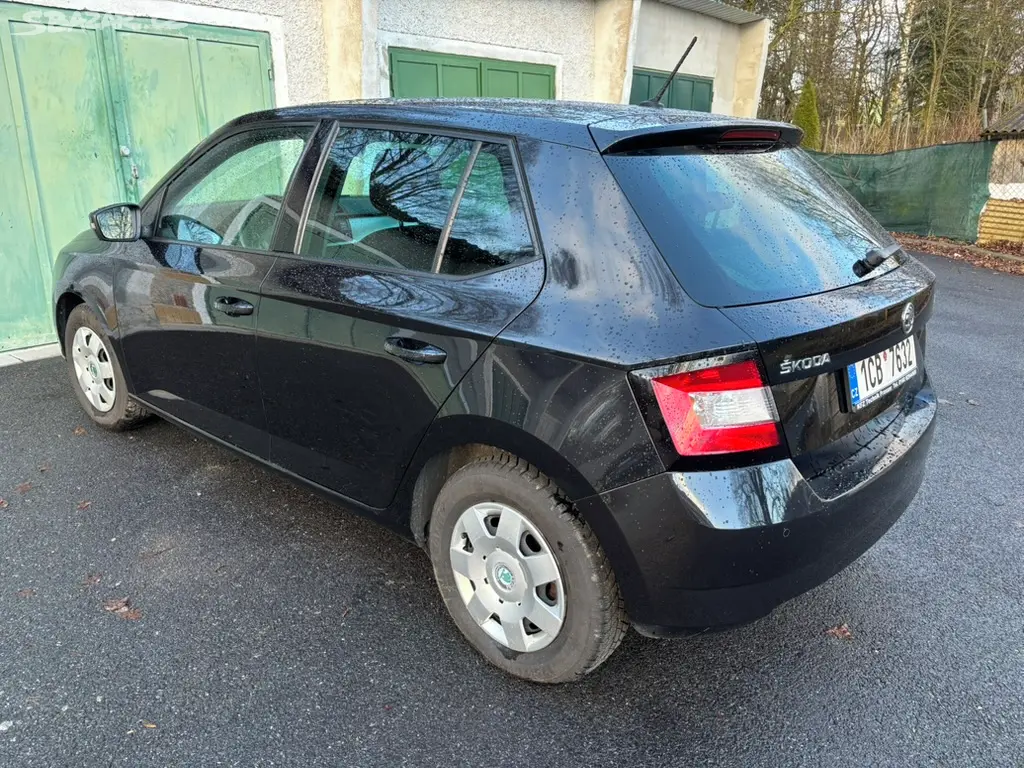 Škoda Fabia 1.2 TSI 66 kW | 2015 | BOHATÁ VÝBAVA - fotka 3