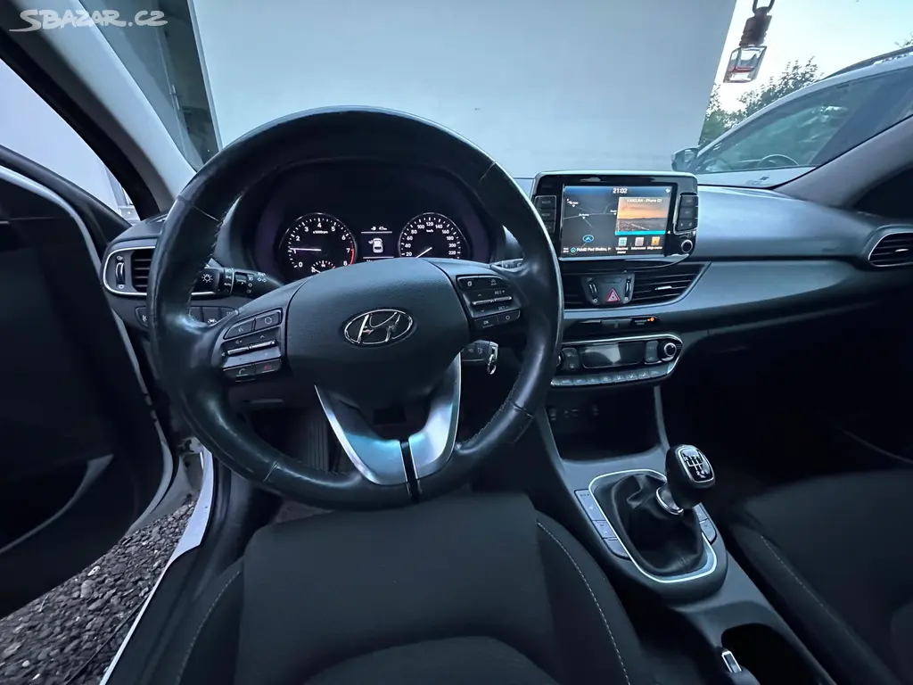 Hyundai i30 1.4 T-GDi - fotka 2