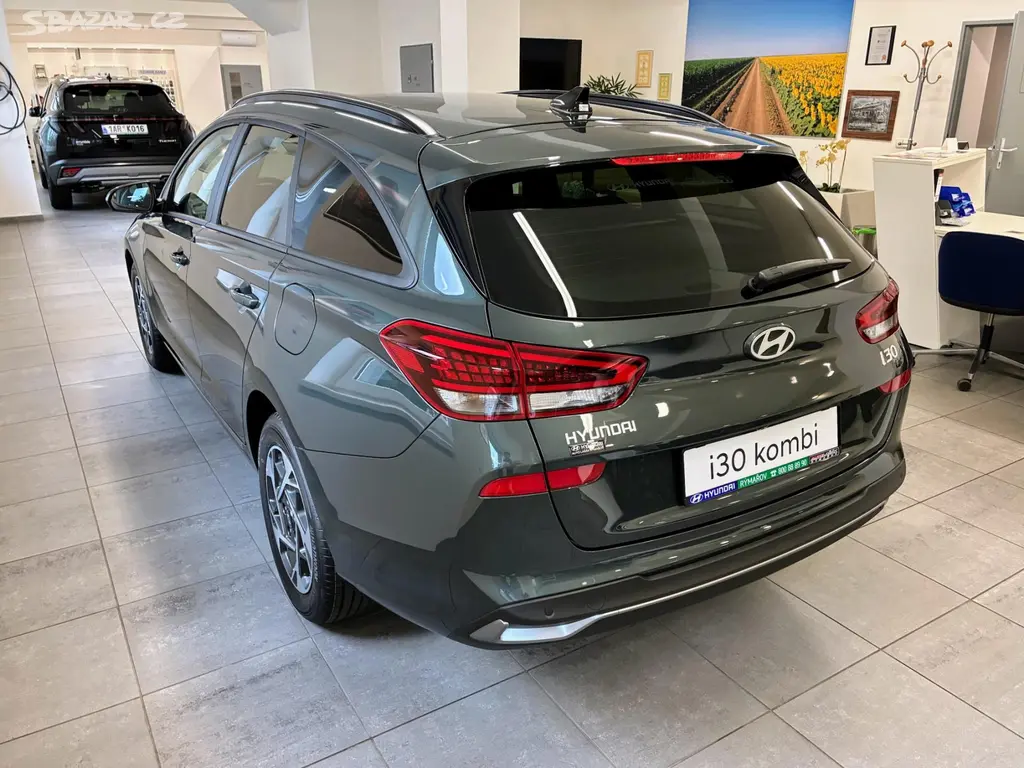 Hyundai i30, 1,6 T-GDi 110kW DCT GO CZECH - fotka 5