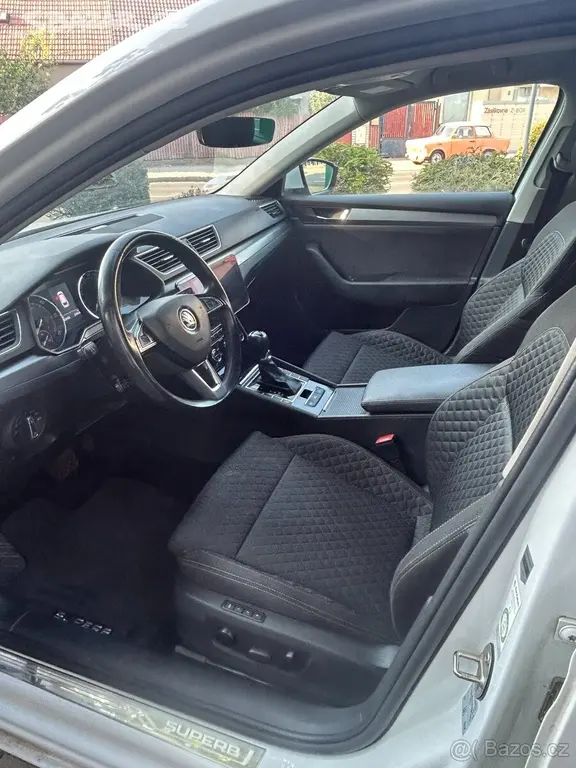 Škoda Superb 2,0 TDI servisováno - fotka 4