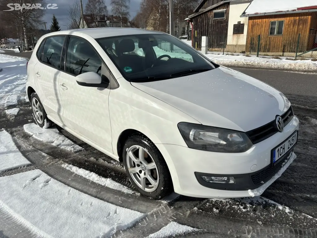 Volkswagen Polo 1.2 TSI 66 kW | 2012 | 137 000 km - fotka 2