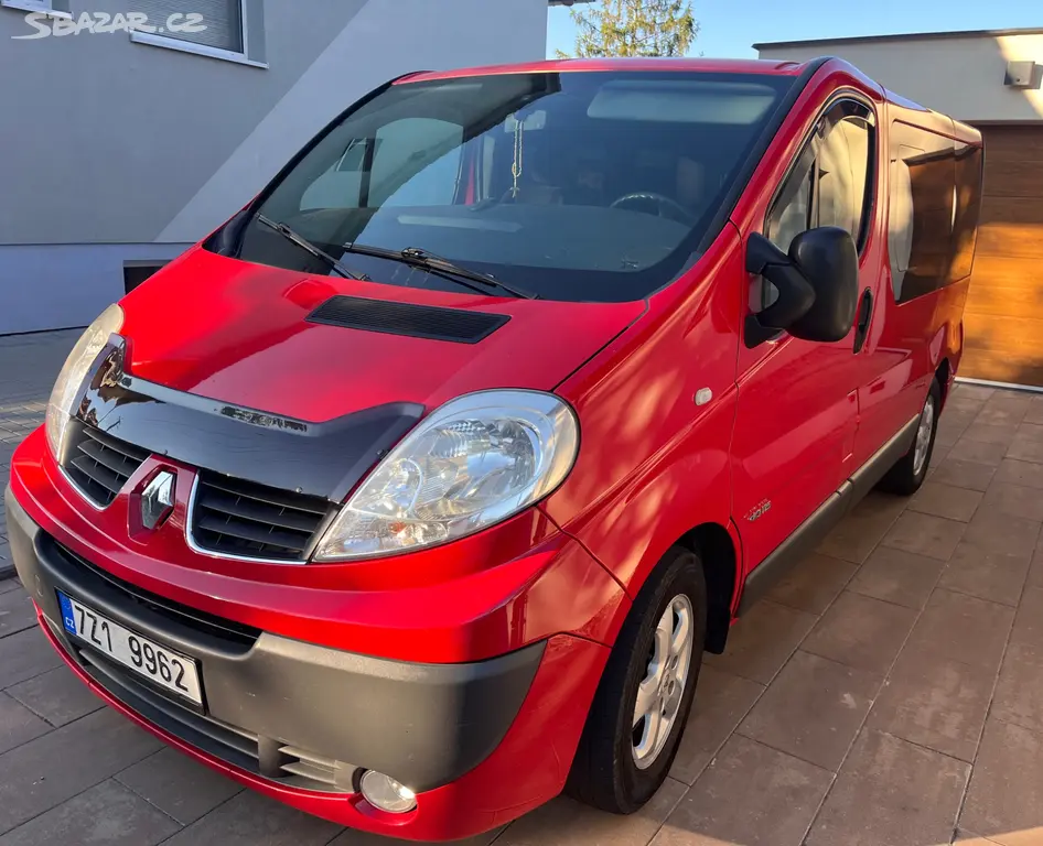 Renault Trafic passenger, 8 míst - fotka 2