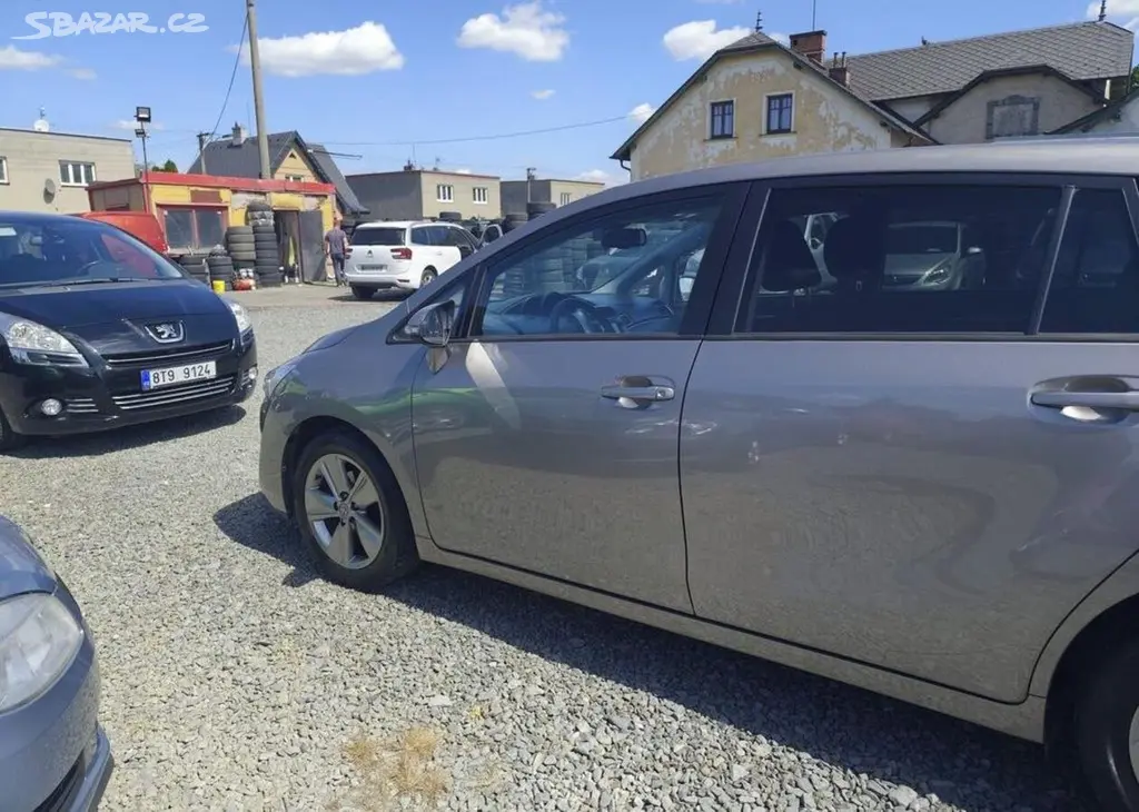 Toyota Verso 1.6 D-4D Panorama, Klima, Navi nafta - fotka 2