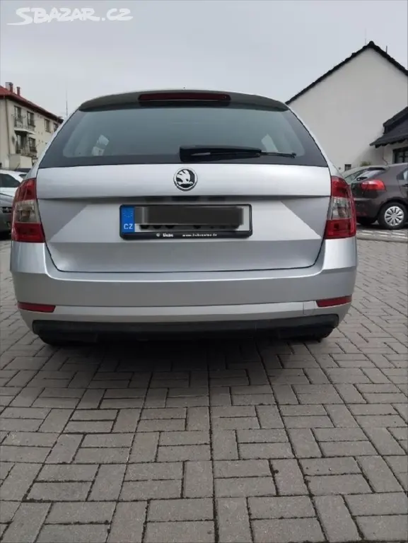 Škoda Octavia 1,6 TDI - fotka 5
