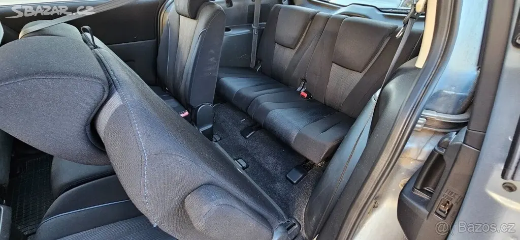 Mazda 5 1,6 TDI, STK 2028, 7 míst - fotka 6