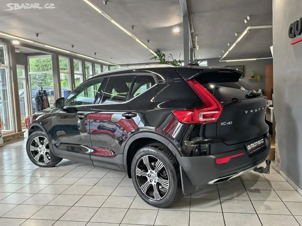 Volvo XC40, D4 140kW AWD, INSCRIPTION, DPH - fotka 5