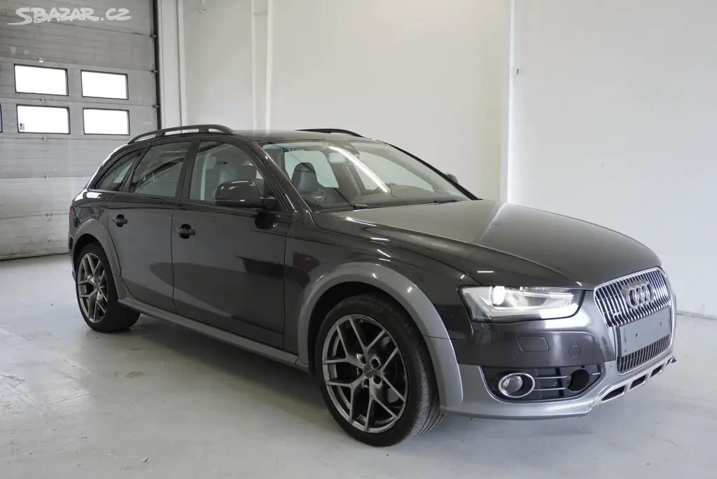 Audi A4 allroad, 2.0 TDI 140kW S-LINE QUATTRO - fotka 3