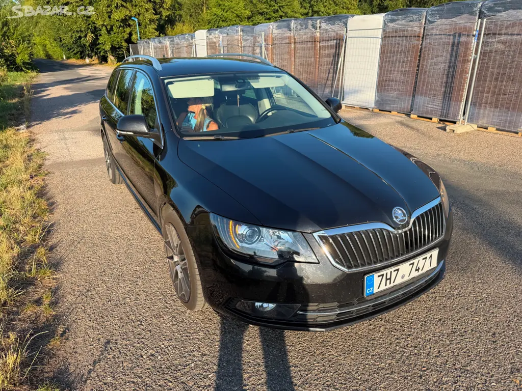 Škoda Superb Combi 2.0 TDI DSG 125 kW 2014 - fotka 3