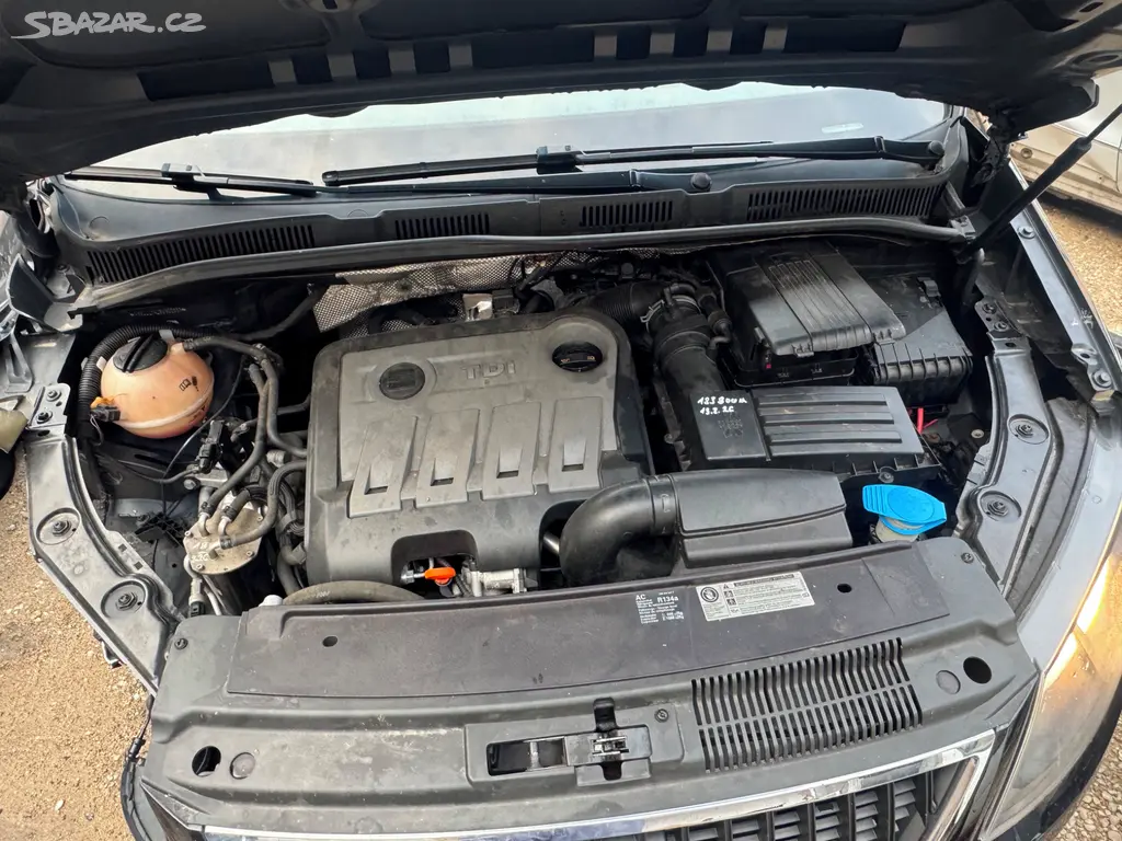 Prodám Havarovaný Seat Alhambra r.v.2011 2.0tdi. - fotka 3