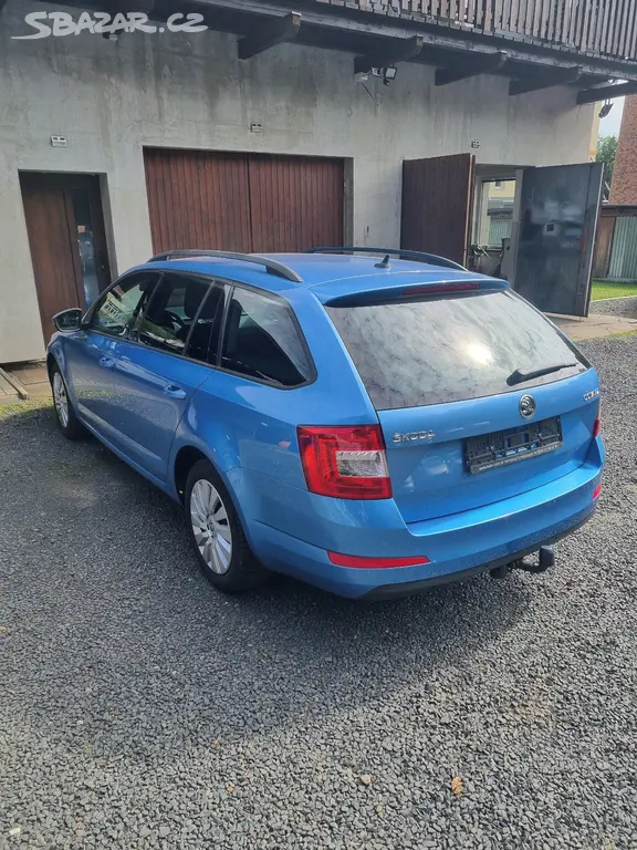 Škoda octavia combi 2.0Tdi, R.v.2016 - fotka 4