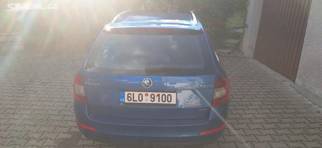 Škoda Octavia combi III 4x4 automat diesel 135kW - fotka 2