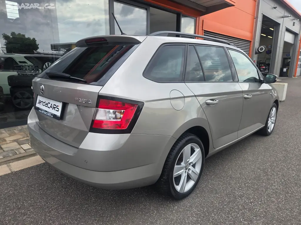 Škoda Fabia, 1.0 TSI SERVISI KNÍŽKA - fotka 4