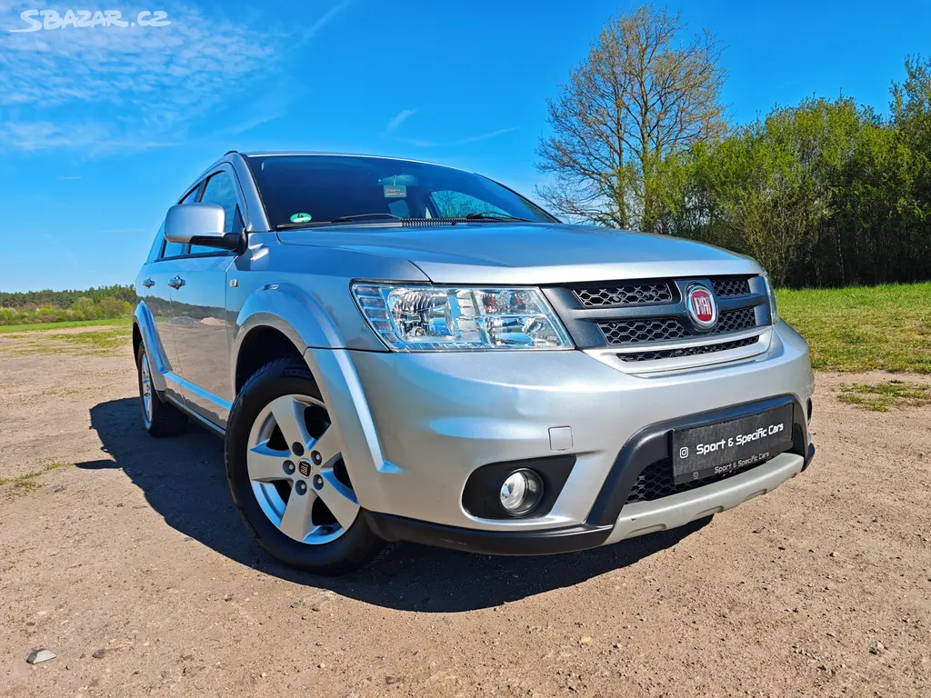 Freemont 2.0JTD 103KW,manuál,7míst,POUZE 105xxxkm - fotka 2