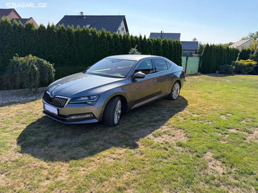 Prodám krásnou Škoda Superb III 65000km