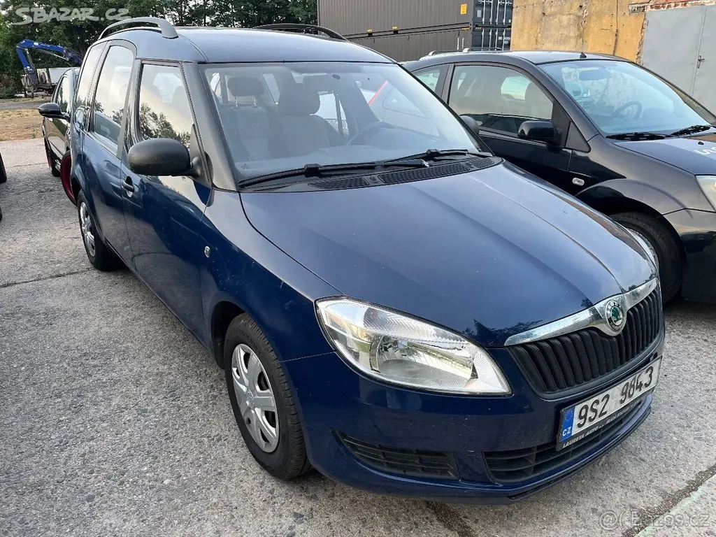Top stav, 86 tis. km, Škoda Roomster 1.2 TSI 63 kW - fotka 3