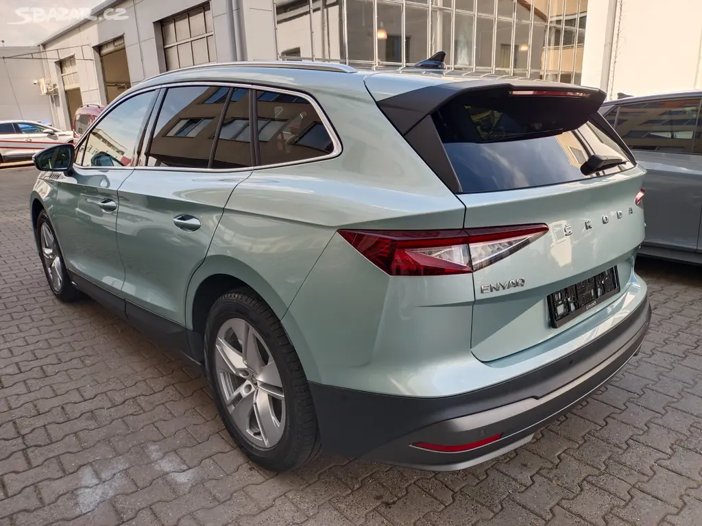 Škoda Enyaq iV 80 150kW SOH 97,4% 41tkm Crystal - fotka 4