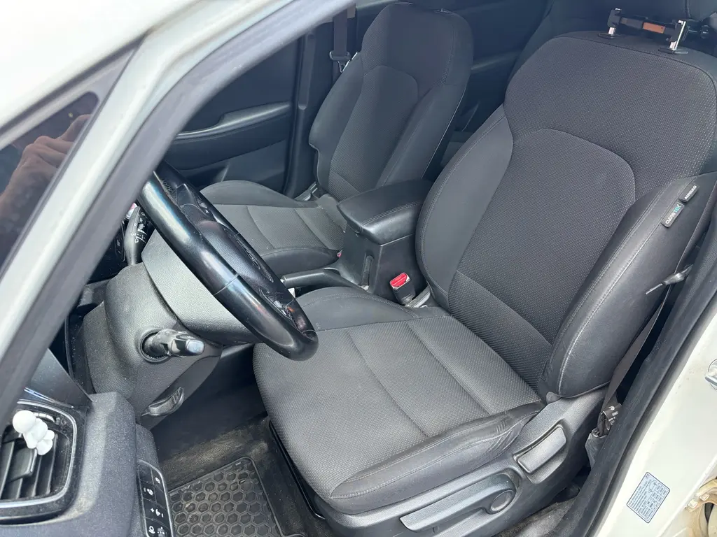 Kia Carens 1,6GDI, 2016 - fotka 6