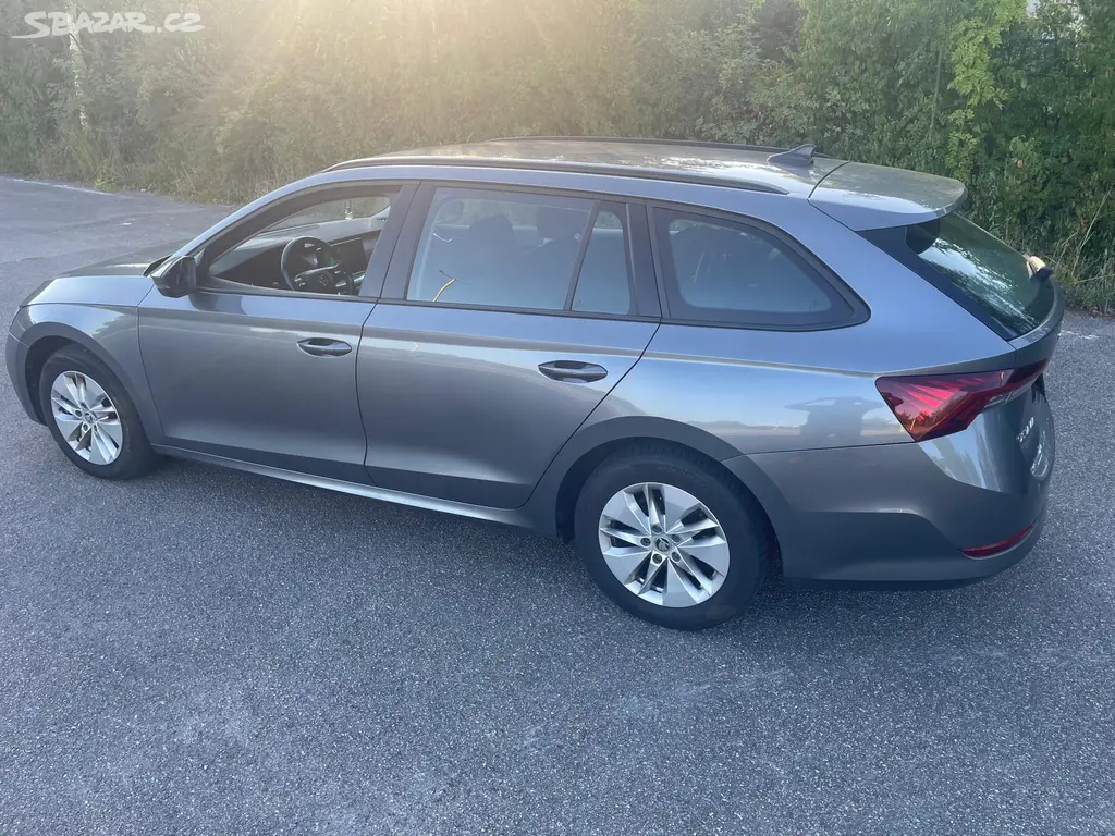 ŠKODA OCTAVIA KOMBI 2.0TDI - fotka 3