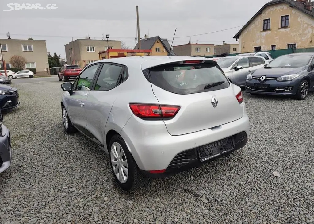 Renault Clio 1.2 54Kw, Klima, Park. senzory - fotka 6